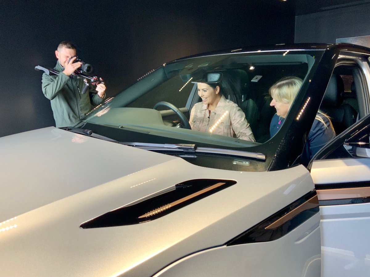 LR_Belfast's tweet photo. We've teamed our #RangeRover #Evoque up with @coolfm and @PSRebecca to give you the chance of winning a host of amazing prizes over the next 5 weeks! Enter here for an overnight stay in the @GalgormResort https://t.co/ICyTG8ytZ6 #hellocity #LiveForTheCity #CompetitionTime https://t.co/ZzmVZE0F7L