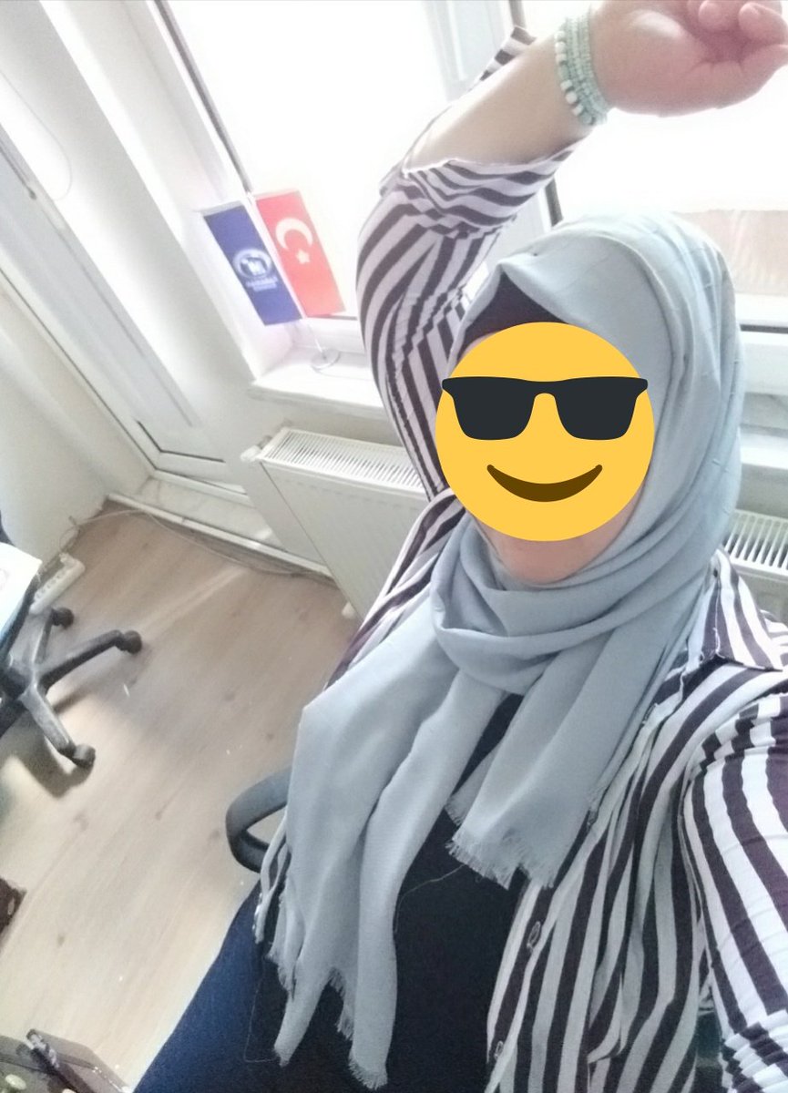 yig3506's tweet photo. Sekreter sevgilim 😋😋 https://t.co/Sk2ETRzWXO