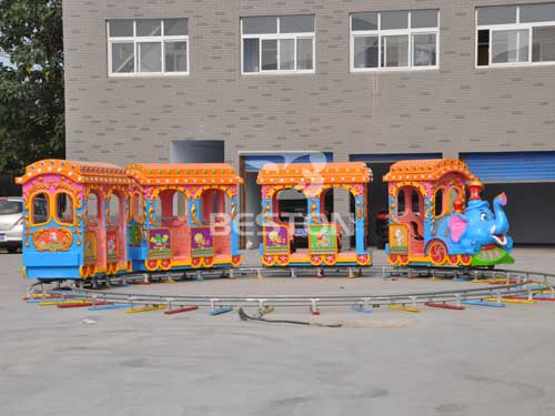 Bestonparkrides's tweet image. Ride on Train With Track #TrackTrain amusementrides.co.za/ride-on-train-…