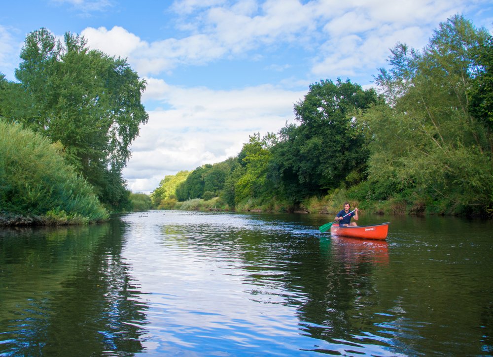pensionlite's tweet photo. Friday June 28th we're off down the River Severn for our 12 months of charity cause - with the support of local company @HireaCanoe - https://t.co/6R6cc8ifnj 😁🚣♂️ #12monthsofcharity @Compton_Care @LingenDavies @severnhospice @jaynesargenttf @HopeHouseKids https://t.co/yaiH9Lw8yN