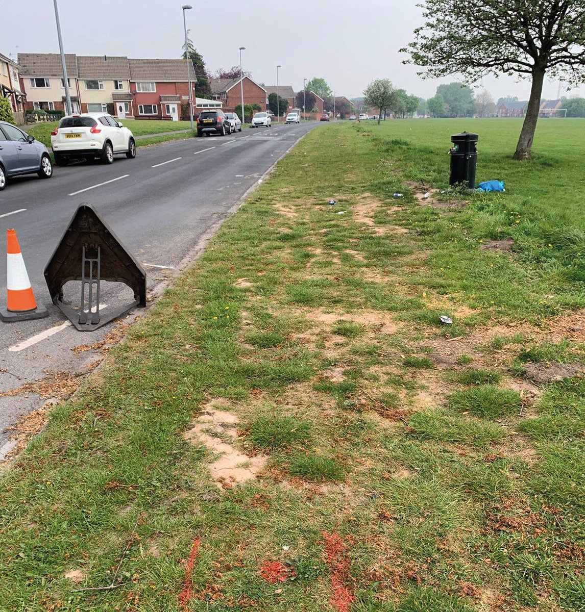 AsphoSurfacing's tweet photo. Last week our team completed a 4-week job in #EllesmerePort. We constructed a new #cycleway from the existing verged area. Following on from excavation, new kerb lines were constructed and the job was reinstated using 6 mil DBM. Our client was very happy with the end result 👍 https://t.co/TY1TXWsLTe