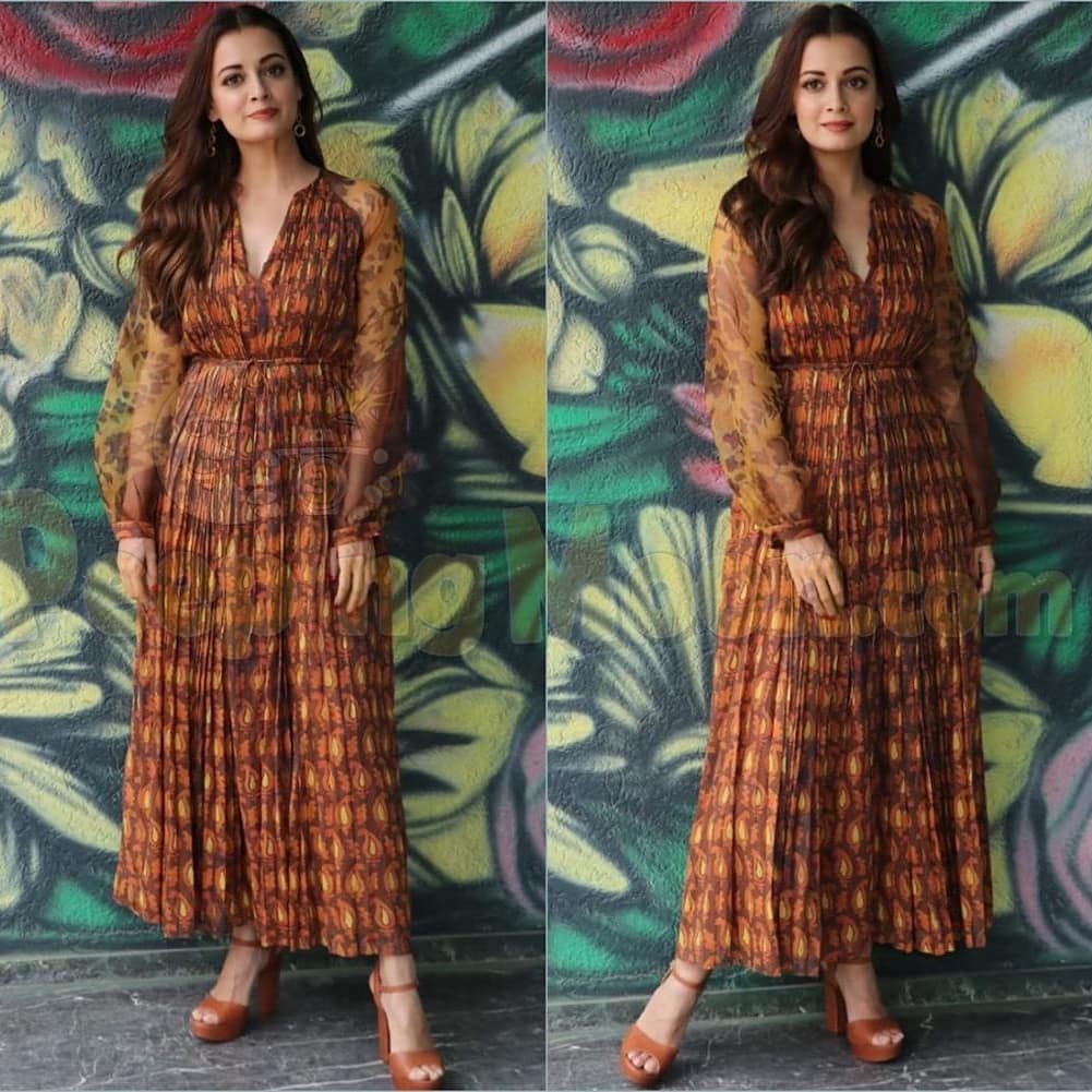Sadhana272's tweet photo. Mohit Raina and Dia Mirza at a promotion event for their web show Kaafir! .
@peepingmoontelly
#photooftheday #PeepingMoonTelly #kaafir #zee5 #zee5orginal #mohitraina #diamirza https://t.co/rjyRZgqrtt