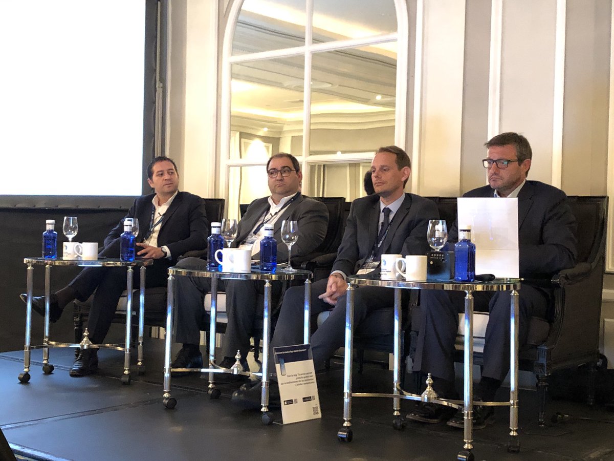 Secure_and_IT's tweet image. Tras sus intervenciones, los ponentes participan en una mesa redonda en la que responden a cuestiones de #ciberseguridad que plantean los asistentes.  #ForoASLAN @aslan_es @pacovalencia74 @ramsesgallego