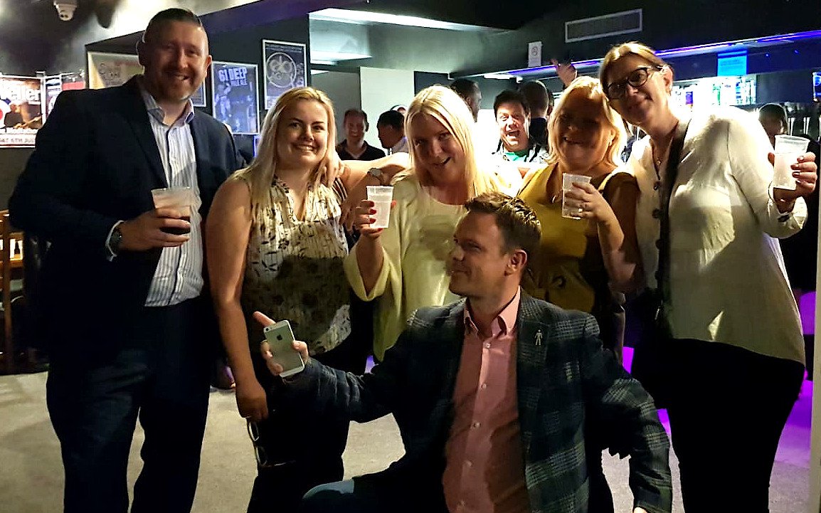 insurehands's tweet photo. The #BEAMteam were on tour with @blackthornsacc at the Robin R&amp;B Club last night

It was great to see Karen &amp; Vicky from Blackthorns 

Visit https://t.co/9AIP6gSRzO to listen to Paul talk about why he works with BEAM.

#insurehands #adviceled #relationships #networking https://t.co/0OQDneQuld