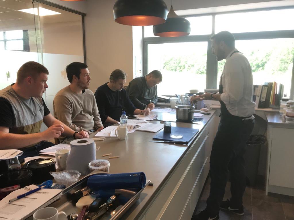 HBIngredients's tweet photo. Todayโs @SosaIngredients roadshow is going great, chef Guillem has a captive audience ๐จโ๐ณ @harlechfoods #HBFoodService #HBIngredients #HBSosaRoadshow #fooddemonstration https://t.co/SOnuDoP8Tc