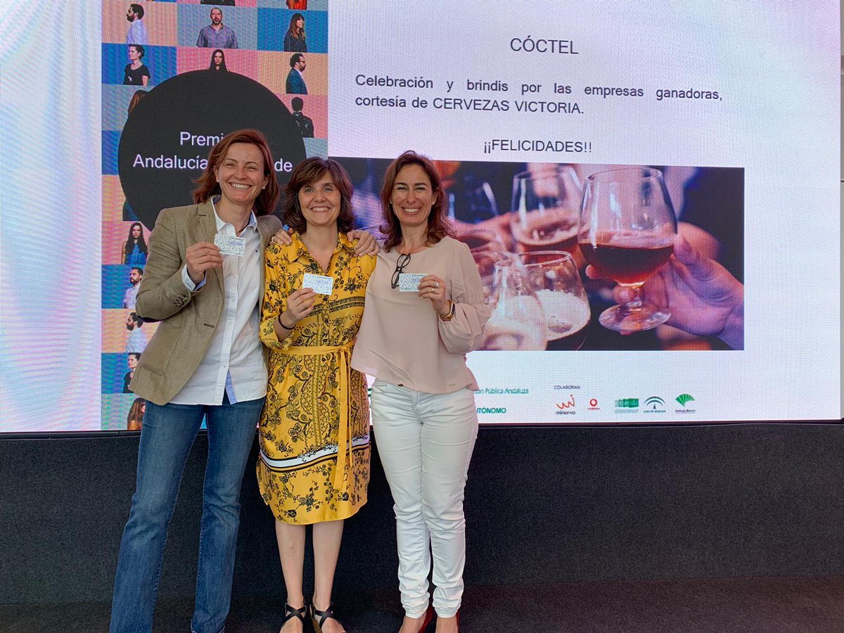 Roziqui1's tweet photo. Un besazo enorme a todos los finalistas que a nosotros @cademalaga nos demuestran cada día que son ganadores!! Enhorabuena!! 🤩🤩 #PremiosAEmprende @AgramaSolutions @iurban_es @Rsctalent1 @studioplatea @pnadalesg https://t.co/lI17taUTvR