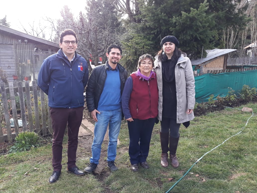 MDSAysen's tweet photo. [ C O Y H A I Q U E ] #DesarrolloSocialyFamilia entregando materiales como parte del #ProgramaAutoconsumo que presta apoyo a las familias y personas participantes del Subsistema Chile Seguridades y Oportunidades [D E S P L I E G U E  T E R R I T O R I A L] #AlcanceRegional https://t.co/SutCyeDaKT