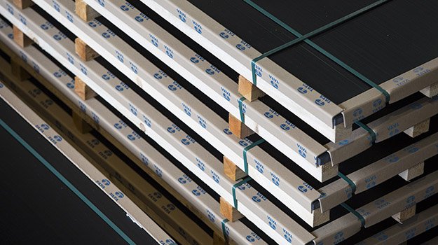 Colorcoat's tweet photo. We've just opened a new hub in Glasgow to distribute pre-cut packs of Colorcoat® pre-finished steel to provide a fast distribution service to all fabricators in Scotland and the north of England! Take a look: https://t.co/Fw3XLeXSdB
@TataSteelConstr  #FastPak #Distribution https://t.co/2v03PEvz0z