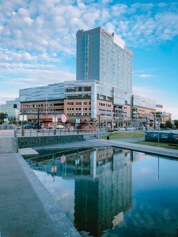 Then (2009) vs. now (2019). 
Ten years can make quite a difference.
<a href="/BufWaterfront/">Buffalo Waterfront</a> <a href="/Harborctr/">LECOM Harborcenter</a> #Buffalo