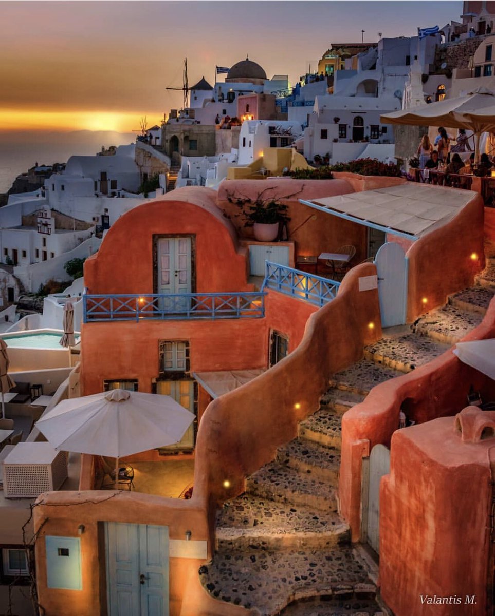 tmbIrpics's tweet photo. Beautiful island of Greece 🇬🇷🧳✈️ 🌺 https://t.co/WK7MEMwyBM