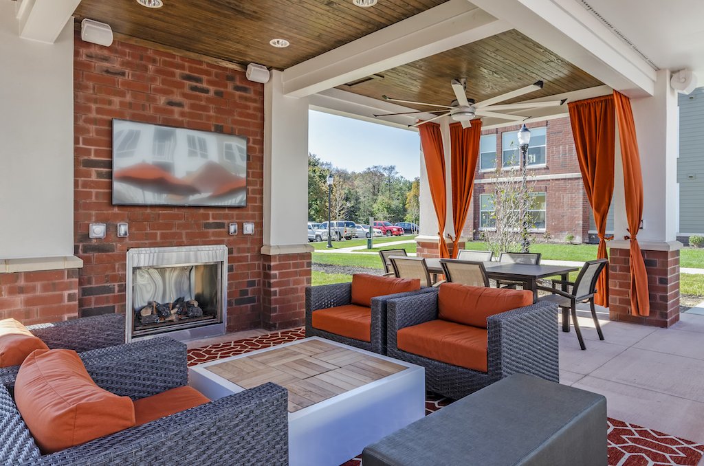 You deserve a mid-week break! Join us for Wine Down Wednesday today by the cabana from 5:00-7:00 p.m. #TheBerkleigh #weloveourresidents