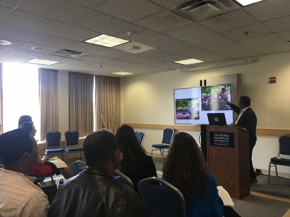 globalforests's tweet photo. LIVE #GFWSummit: Early deforestation warnings like #GLADalerts on tablets + phones help forest managers + park rangers in #Madascar and #Peru decide where to send their patrols.
More incredible on-the-ground stories here - https://t.co/mDdnr5Dopo @DurrellWildlife @SERNANP https://t.co/OZCCArmX1Z