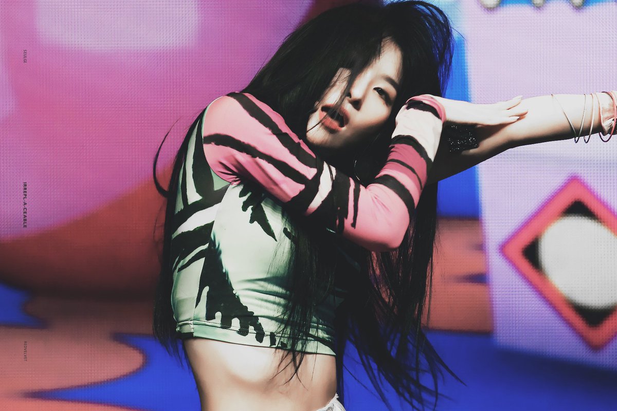 94irreplaceable's tweet photo. 190619 짐살라빔 짐살라빔 우리 슬기 인스타 다시 살려주세요 🔥🔥🔥😤😤 #슬기 #SEULGI #RedVelvet #레드벨벳 #Zimzalabim #짐살라빔 https://t.co/M1rcDkTkNJ