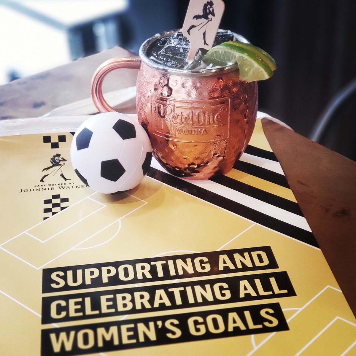 D&amp;B and @johnniewalkerus supports the Women's World Cup!
#johnniewalker <a href="/ladiesgetpaid/">Ladies Get Paid 💃🏻💸</a> #supportwomensgoals #sitstayeat #eatandwatch