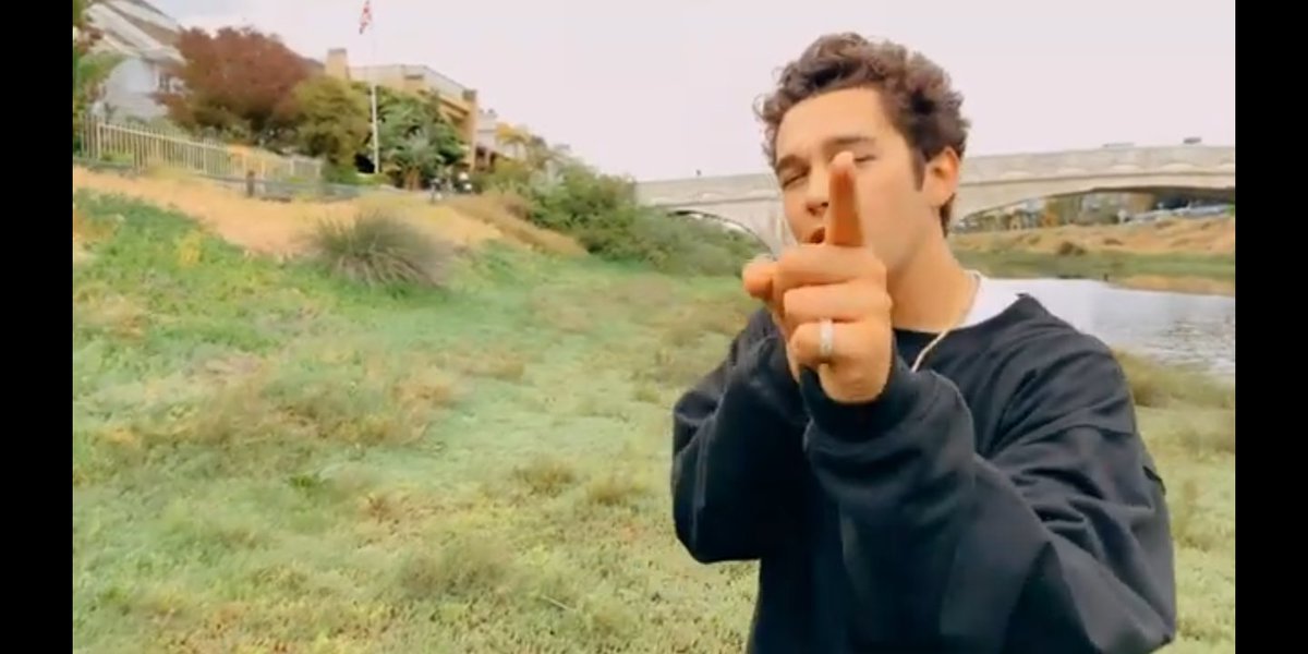 austinnocent's tweet photo. nao é por nada nao mas
AUSTIN DE PRETO #DancingWithNobodyOUTNOW https://t.co/bzLeJefWEW
