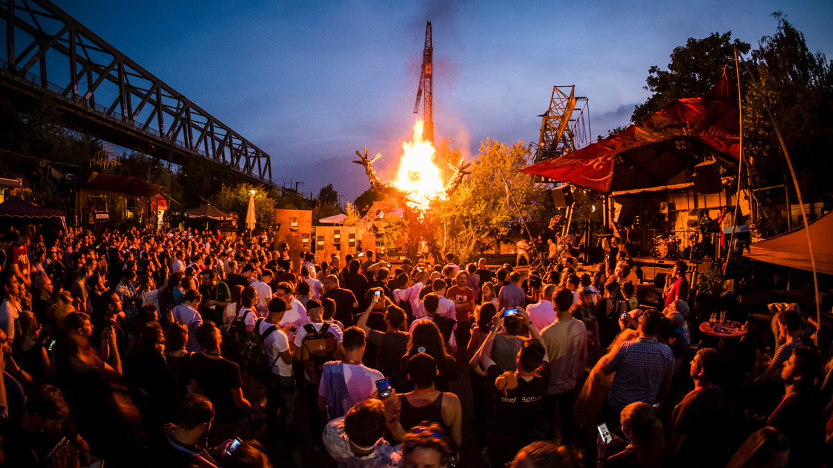 sesamers's tweet photo. The world's craziest #Tech lovers are coming to Cologne for @PIRATESummit &amp; because we don't want you to miss out on the incredibleness ahead, we've compiled a realm of highlights for you 👉 https://t.co/6DeZW9TdKu https://t.co/VpryM2mi8t