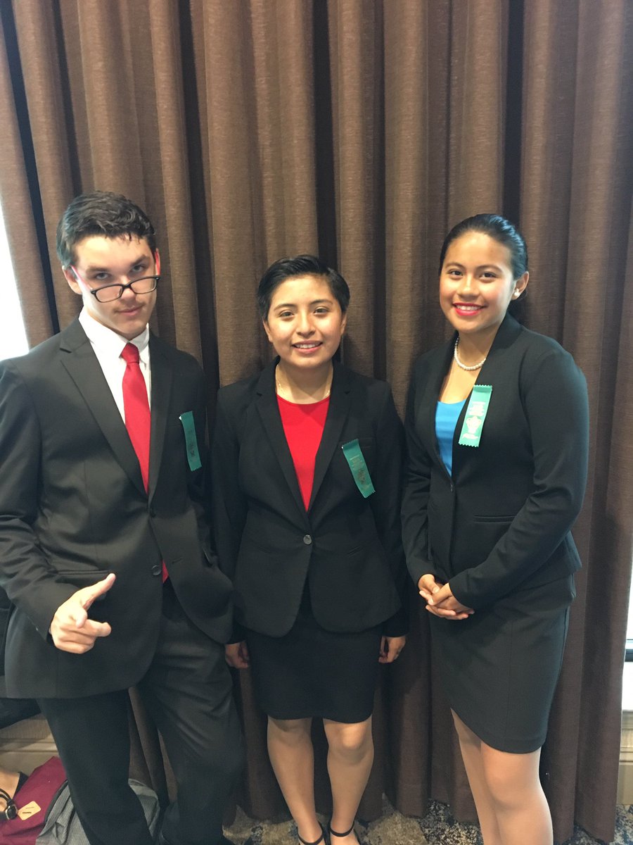 NicolasKnights's tweet photo. Our Speech and Debate team is ready to compete Nationals in Dallas. We are so proud of your accomplishments! #FSDLearns #NicolasPride #NicolasSpeech https://t.co/ofWlkXXKY8