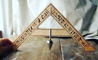Logia_Autonoma's tweet photo. La Plomada como herramienta tiene distintos significados para los #Masones Libres y Aceptados o Especulativos así como para los Operativos. Conoces su uso?
#Freemasons #Masonería #Masonry #Francmasonería #Freemasonry #GlachLaConstruimosTodos https://t.co/v35jipXAmA