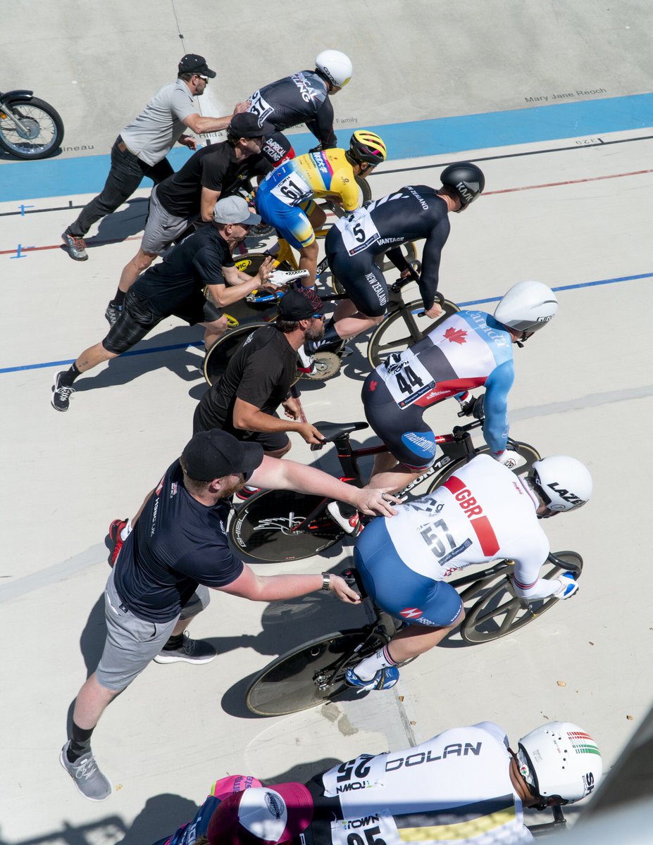 Sam Dakin tweet media