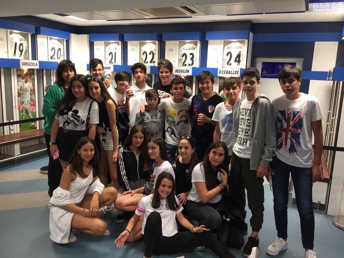 maristasourense's tweet image. Y por supuesto... hemos tomado el Bernabeu @realmadrid #excursionesfindecurso 
#somosmaristas