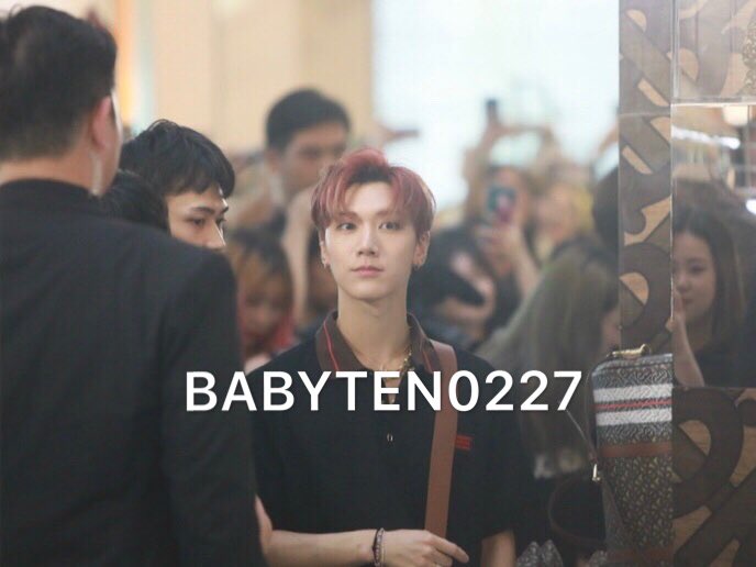 BabyTen0227's tweet photo. 190619 난징Burberry #TENxBURBERRY #TEN https://t.co/TumtRyoTQt
