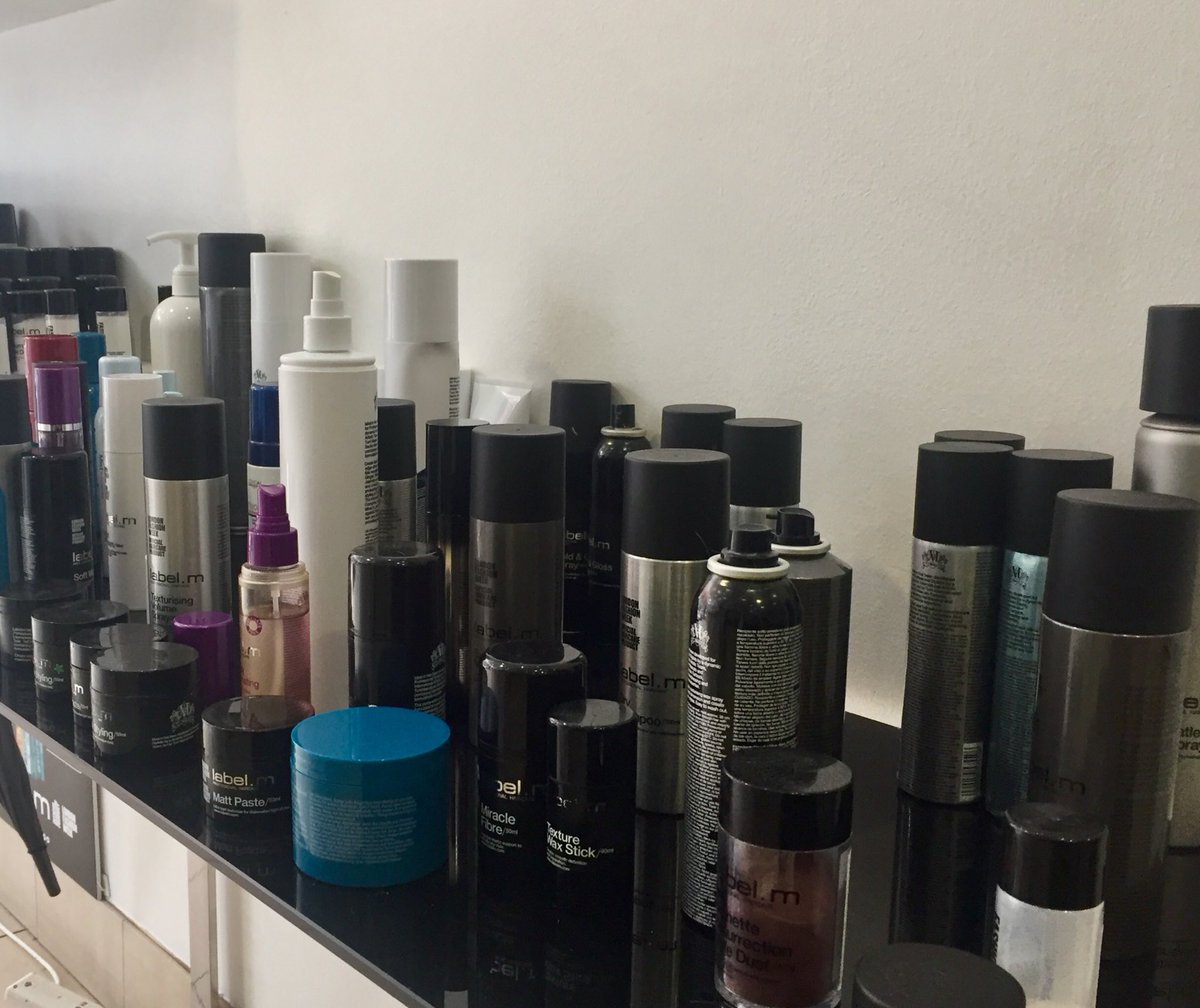 pitlanejane's tweet image. When you realise you’ve probably more hair products  at home than the salon has....😬
#Toni&amp;amp;Guy #LabelM