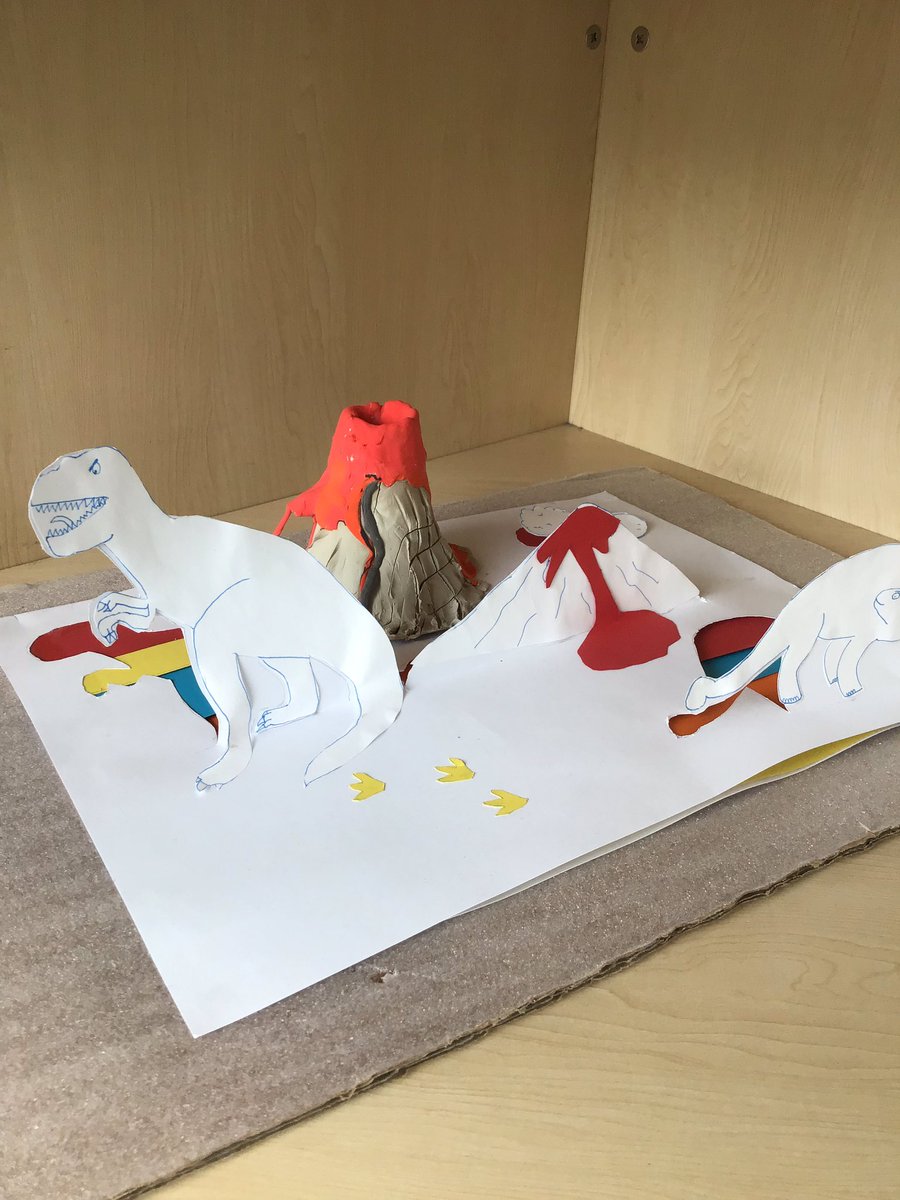 ArtMps's tweet photo. Fantastic sculptures on display from the KS1 More Able and Motivated Fayre yesterday. Looking forward to KS2 today. https://t.co/MMCTUpeuTC