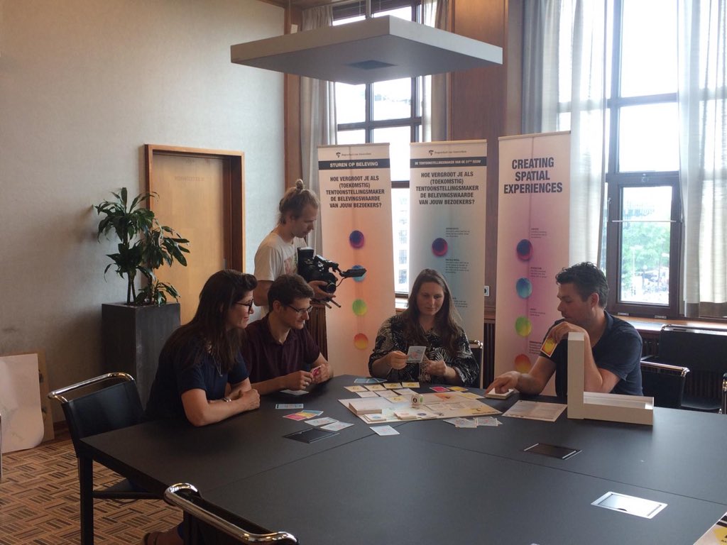 Anne Moes tweet media