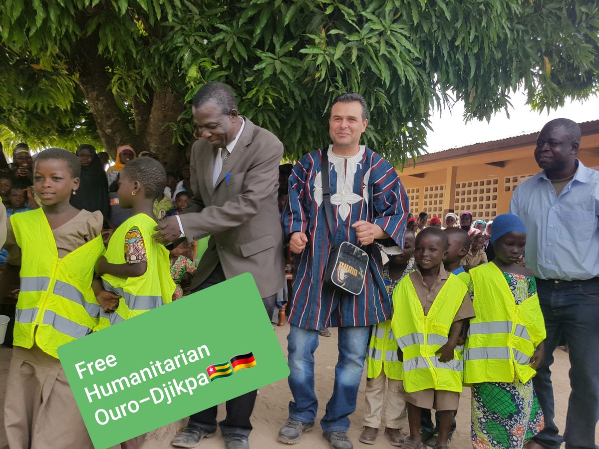 nafala25's tweet photo. .#Munich #Suisse #deutschland #Merkel #KrampKarrenbauer #AKK #HelpFree All #Togo🇹🇬 Political Prisonners
@spdbt
#CDU
#GIZ
#NonAuxDictateurs
#SayNoToTorture
#DICTACTURE=#Immigration
@SolidarityCntr
#TUCGlobal
#heutejournal @ZDFheute @TwitterDE @BBCAfrica #DIEXEIT #GermanyDiplo https://t.co/jYWi2mDrXx