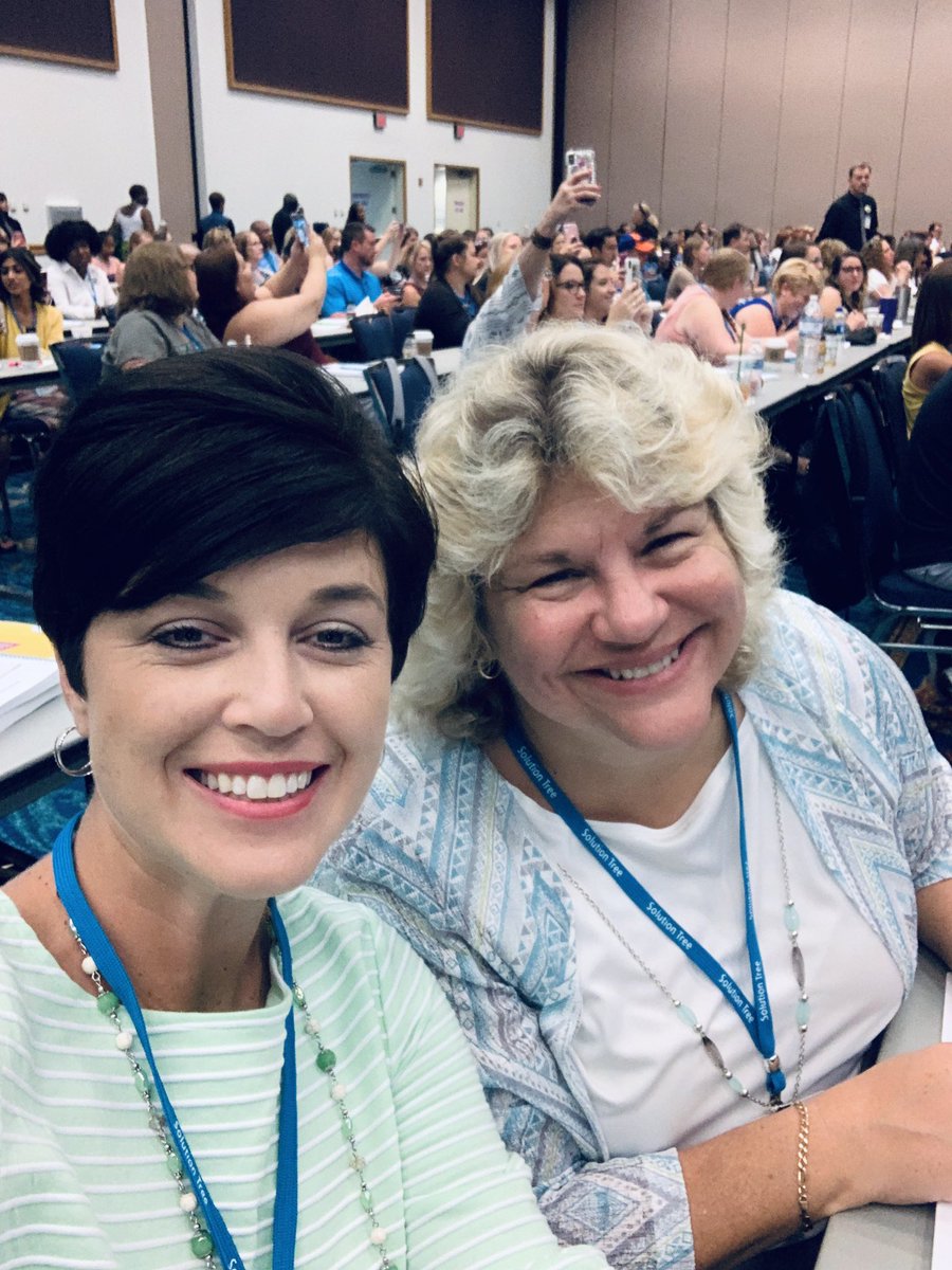 MWork_CoveyFLCP's tweet image. Assignment #1 #takeapic #atPLC @SolutionTree