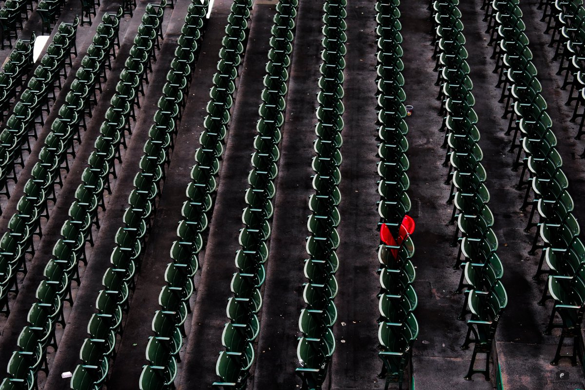 harmotography's tweet photo. Fenway Park, Boston. Actually a pretty extensive tour, would recommend! #roadtripping #boston #redsox @RedSox @fenwaypark https://t.co/POqjfhlXi9