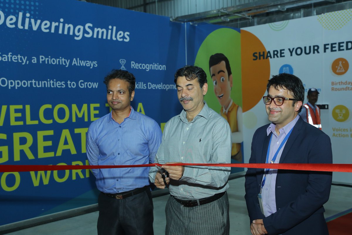 AmazonNews_IN's tweet photo. .@amazonIN launched its new Delivery Station in Hyderabad today. This Delivery Station, the largest in Telangana, will power last-mile delivery capabilities to speed up deliveries for customers in Hyderabad.
@TelanganaCMO @MinIT_Telangana @jayesh_ranjan @MSDESkillIndia https://t.co/ANbkZ23XWS