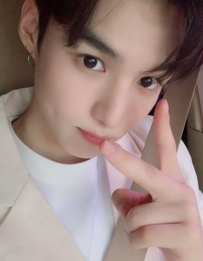 VICTON1109's tweet photo. 💛💙 https://t.co/lMxecPzFZA