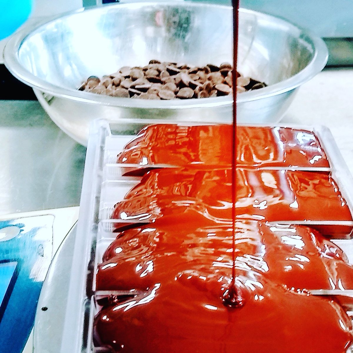 Dark Chocolate development this morning What's your favourite dark chocolate flavour pairing?

#messyjobbutsomeonesgottadoit #chocolate #smallbatch #foodovation #foodstagram #chocolatefix #chocolove