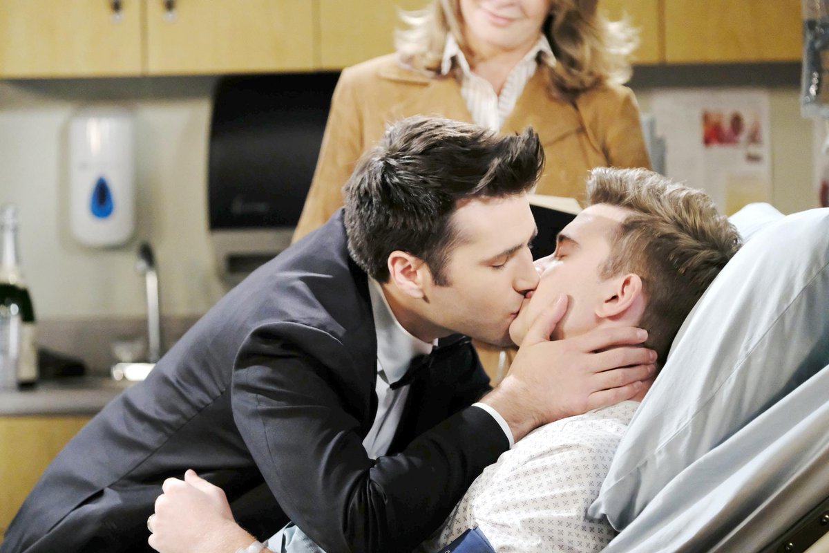 Days Of Our Lives Will Ring In The New Year With A Gay Kiss