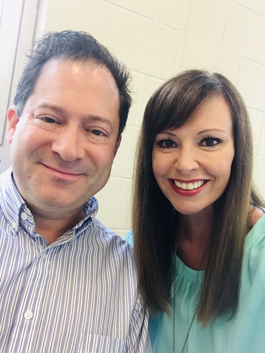 innovationJCPS's tweet photo. Our lead learnerS are honing their craft this week at #JCPSLead2019! Meet Mr. John Bell, our new assistant principal! https://t.co/9UaisrCiP4