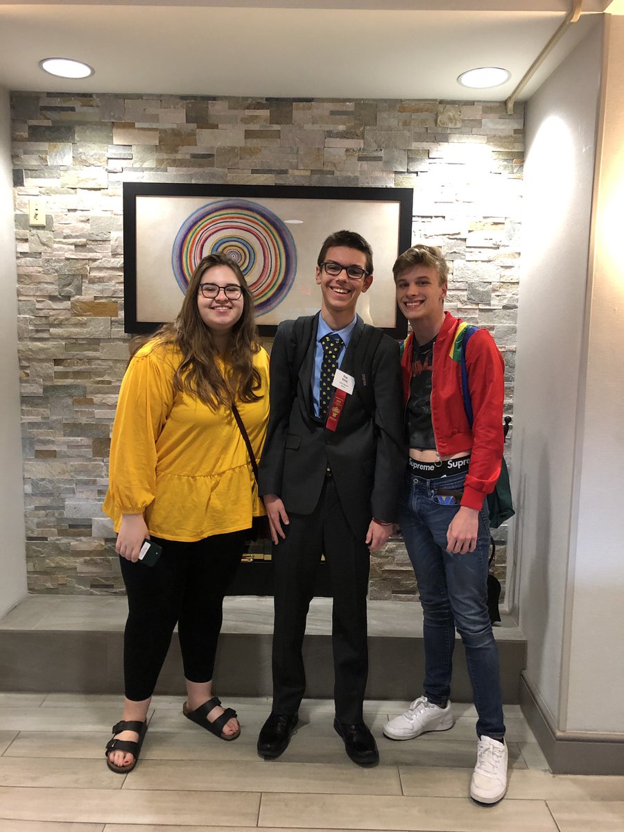 Day 3. Tyler is off to quarters of Congress, Kristina and Luke are judging middle schoolers, and Gokul, Jon, and Connor begin Extemp Debate. Good luck! #Nats19