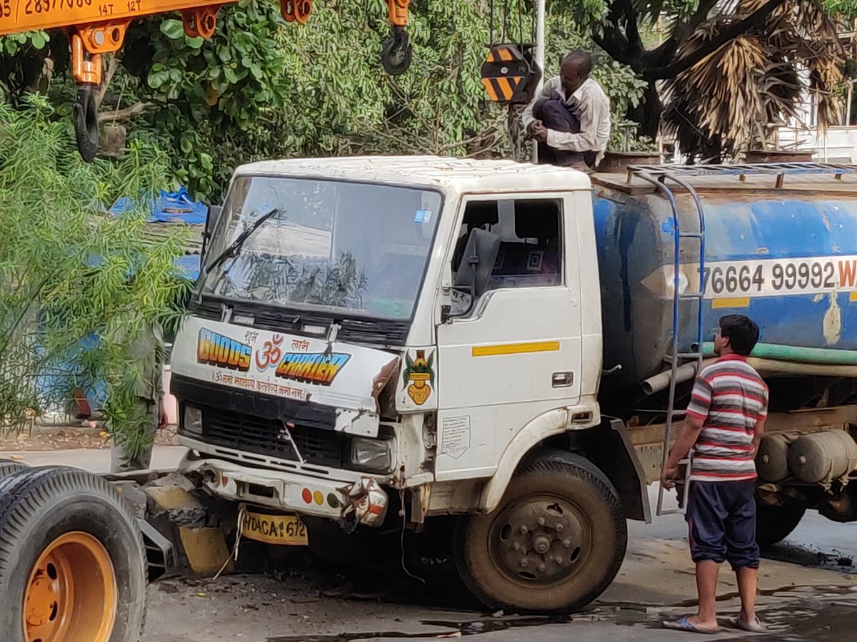 AvadeshNitin's tweet photo. @MumbaiPolice #rtothane see such a careless driving, in front of my society could have certainly taken the life of somebody #miraroad area 401 107 pin code. https://t.co/bPdBmVql1I