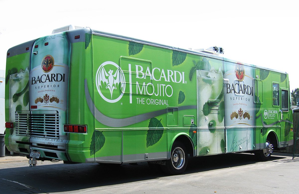 WrapsMax's tweet image. At Max Vehicle Wraps, we provide affordable, efficient, and detailed bus wraps to transform your bus into a branded vehicle. 
Visit- maxvehiclewraps.com/bus-wraps
#maxvehiclewraps #NYC #branding #advertising #buswraps