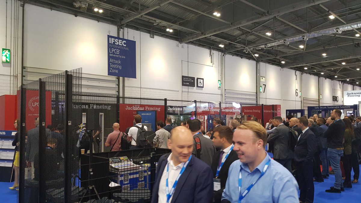 CLD_Fencing's tweet photo. We've had the live testing of our Swing Gate today in the Attack Testing Zone!
If you weren't able to make it, we have one more live testing demo tomorrow at 10am, so go check it out!
#IFSEC2019 #IFSEC19 #LiveDemo #AttackTesting #SwingGates #IFSEC https://t.co/Gmc4nSRjCG