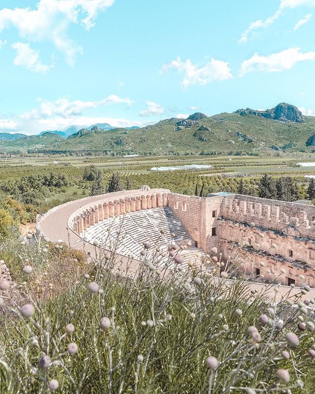 TC_AsuncionBE's tweet photo. Aspendos es uno de los mejores teatros del mundo. Sí “es". Los conciertos todavía se tocan aquí, 2.000 años después, con una acústica sin precedentes en el teatro moderno. #Historia #Teatro #Anciente
📷 baya_iyi / IG
#Turquía
@Turkey_Home of #Antalya #Aspendos https://t.co/18gXBlVeXy