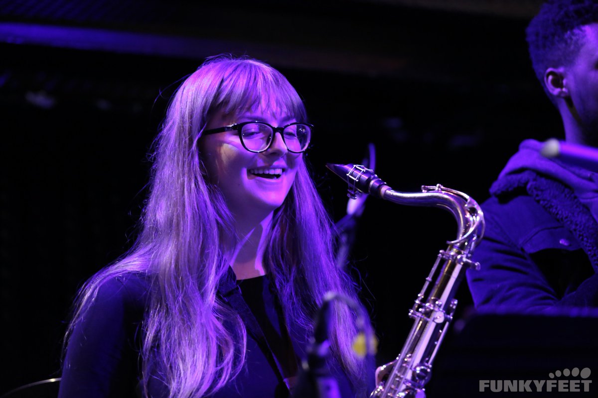 Tom_Warriors's tweet photo. Head down to @artsdepot this Sunday for a great free-entry lunch time gig, with Maddy Coombs leading her jazz trio. #IAmWarrior #londonwhatson #sundayjazz #sundayfunday #jazz #londonmusic #londonliveevents https://t.co/q2PQSPCBH0 https://t.co/asRjvt754b