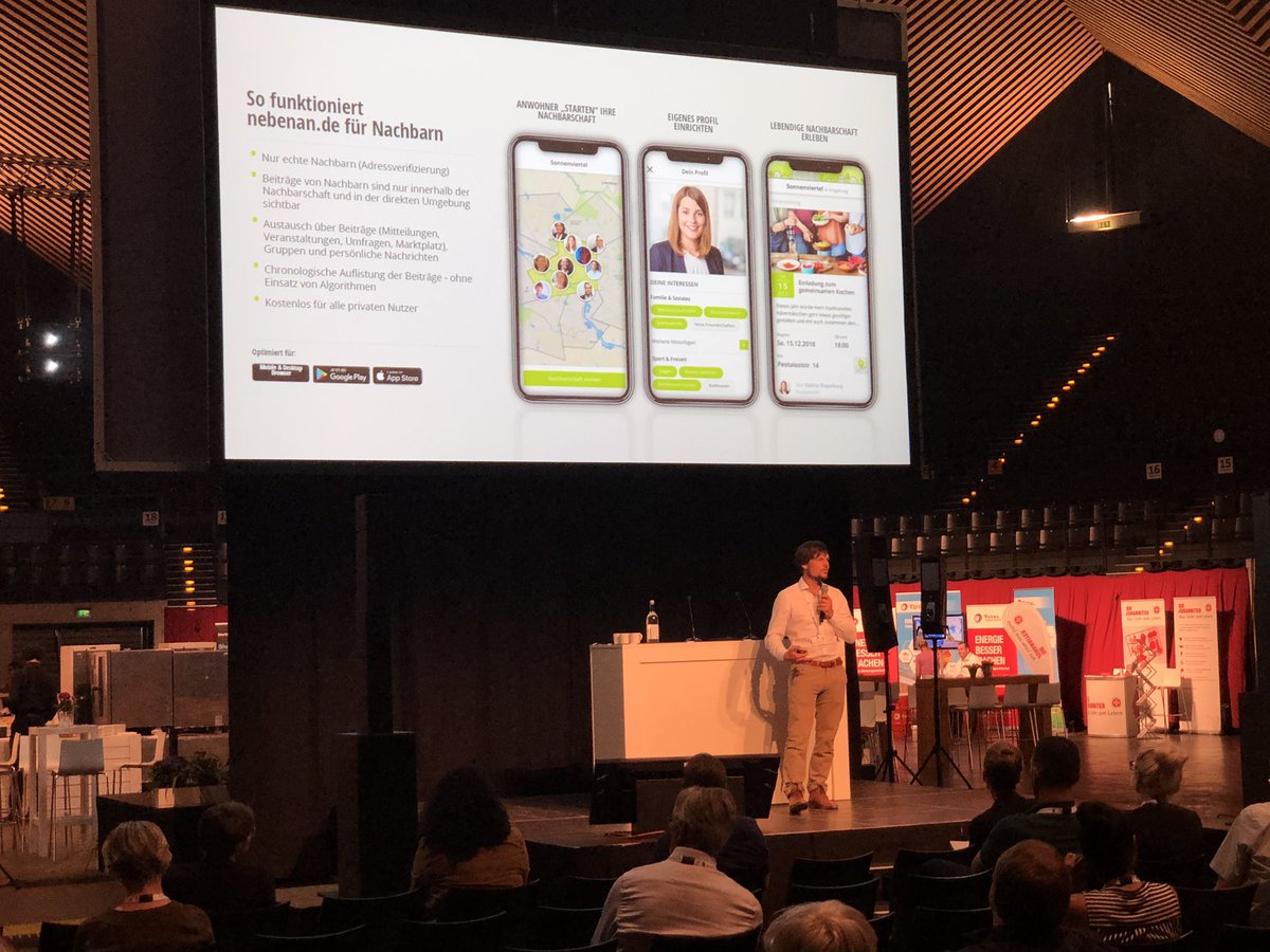 Lokale Netzwerke und #Nachbarschaften mithilfe digitaler Kommunikationsmittel stärken - <a href="/nebenanStiftung/">nebenan.de stiftung</a> zeigt beim #wzt19 was möglich ist #wohnzukunftstag