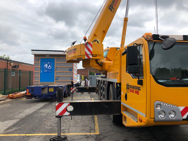 iHUSChangingPla's tweet photo. Our Next Changing Place facility on it's way to London Zoo #changingplaces @CP_Consortium https://t.co/6NZ3HcJrLn