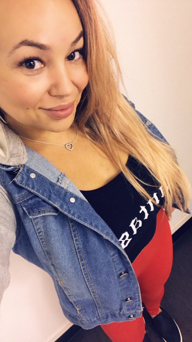 IvyPower96's tweet image. ᕼᗩᑭᑭY ᕼᑌᗰᑭ ᗪᗩY 💋
#IvyUnleashed #MorningShowVibes #Power96 📻