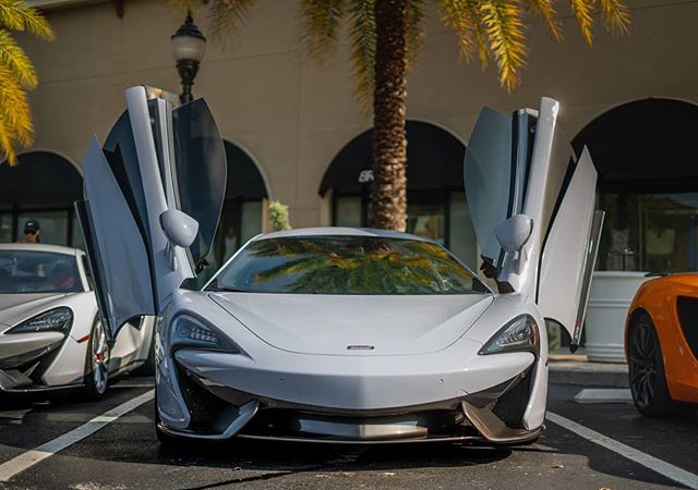 Mechaniku1's tweet photo. No issues with a narrow parking space on this one.
Reposting @fueledexotics: - via @Crowdfire
.
.
.
#fueledexotics #cars #lamborghini #ferrari #maserati #porsche #amg #miami #astonmartin #supercars https://t.co/l5nXfa2bA0