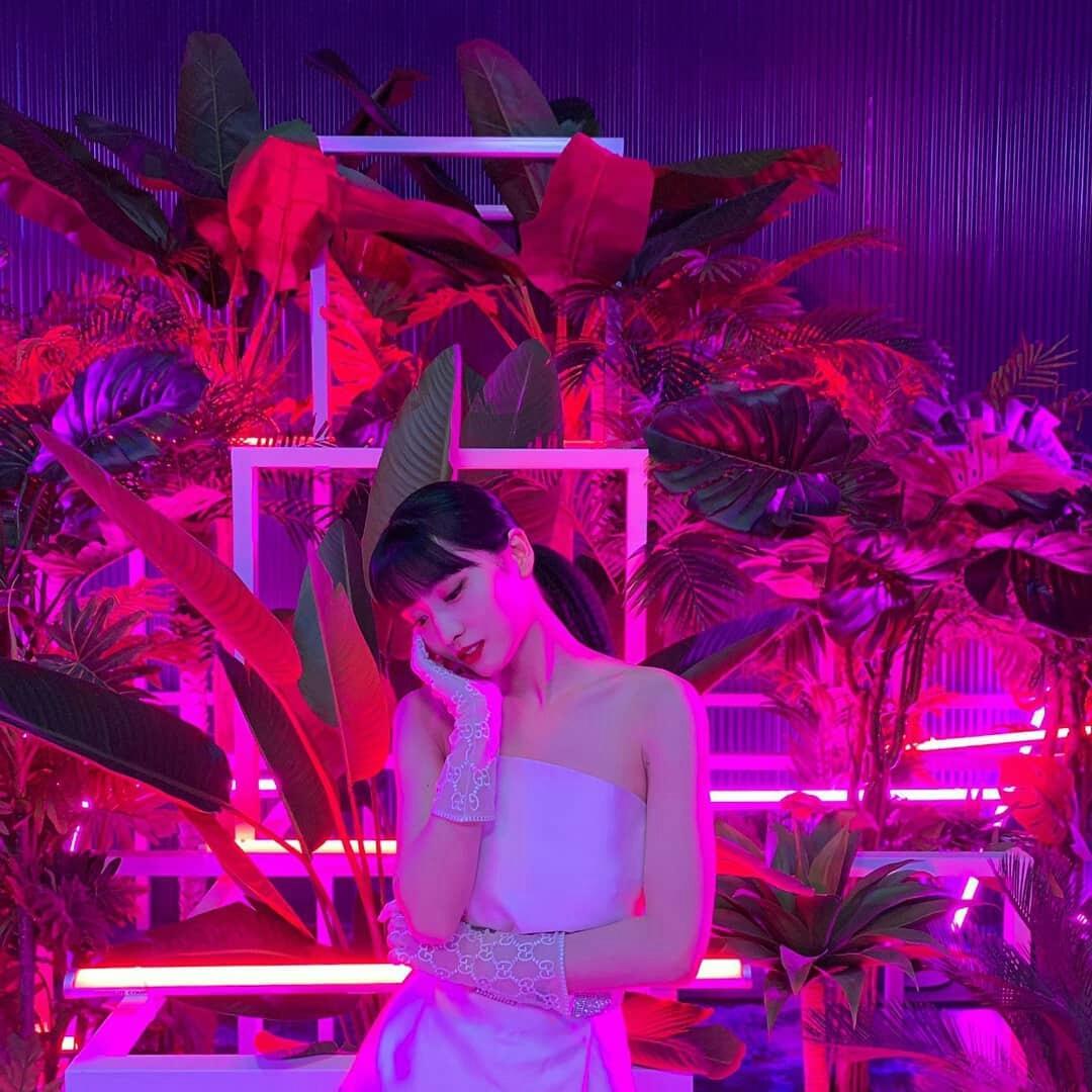 Twice_PY's tweet photo. #Foto[17.06.19] 😍
Actualización de #MOMO en #twicetagram 😎
. . . . . 
#ONCE #원스 #TWICE # 트와이스 #TWICELIGHTSinBANGKOK #TWICELIGHTS
#TWICEPY #ONCEPY #ONCE
#TWICEWORLDTOUR2019 #twicetagram
#happyhappy #BREAKTHROUTH
#twice2 #FANCYYOU #FANCY
#FANCY3rdWin #twiceonce #oncetwice https://t.co/mxbnpfHjMn