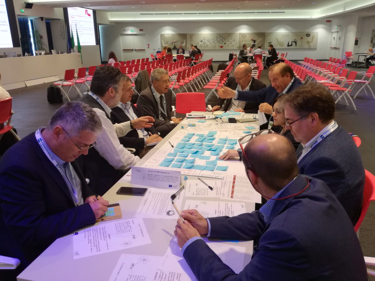 AssTrasporti's tweet photo. Workshop tecnico del progetto #IShareLife @LIFEprogramme: confronto tra stakeholder  su contenuti, caratteristiche e prospettive dei 5 modelli di business che integrano  #carsharing e #Trasporto #pubblico #ferroviario. A @ComuneMI @RegLombardia per una mobilità più #sostenibile https://t.co/a23fy96MzF