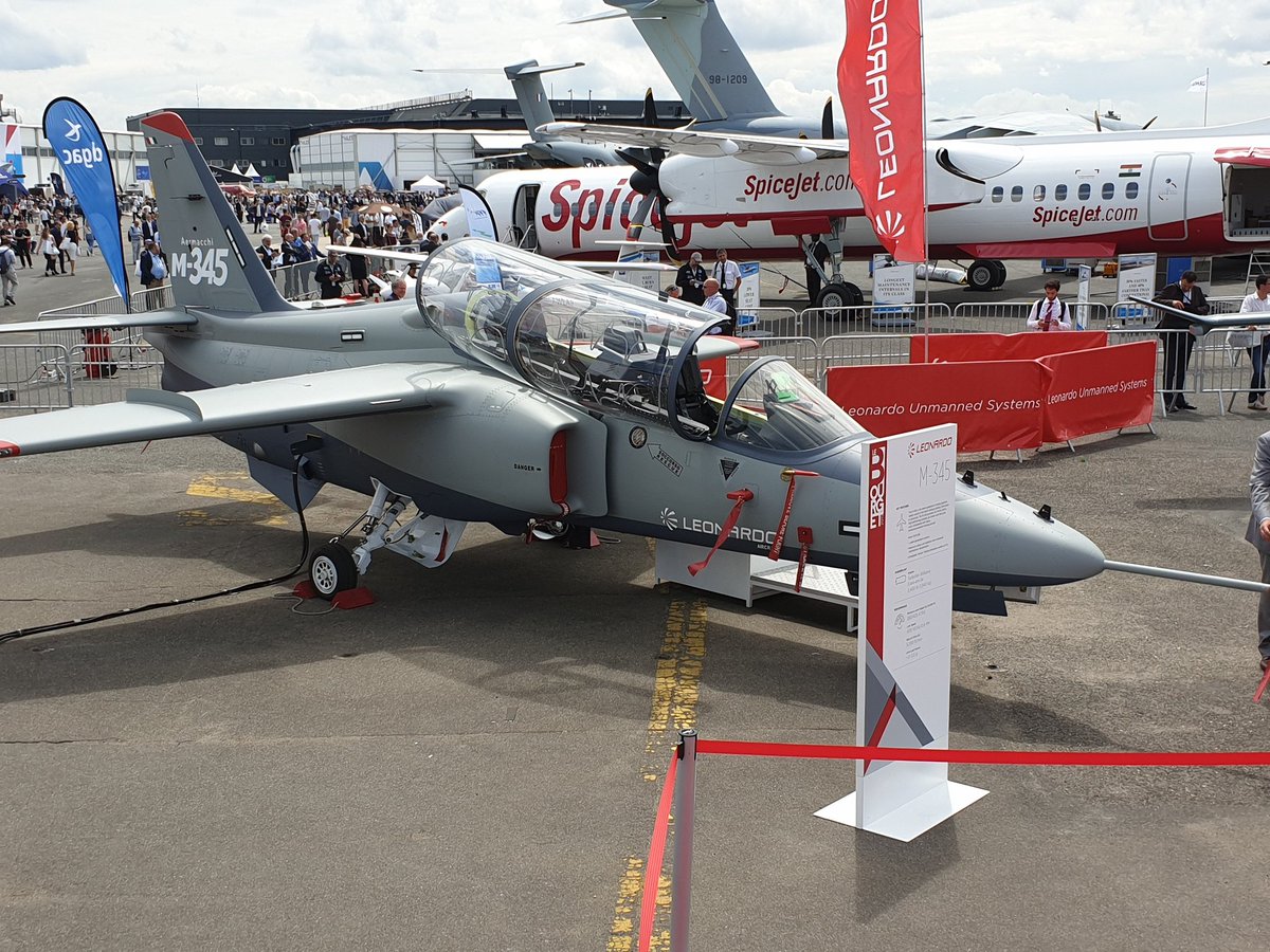 Michelangelo Suigo (@supermik14) on Twitter photo Meraviglioso concentrato di #innovazione #tecnologia #difesa #aerospazio e #madeinitaly di <a href="/Leonardo_IT/">Leonardo</a>
al <a href="/salondubourget/">Paris Air Show</a> #PAS19 #LeonardoPAS #AeroSpace <a href="/Leonardo_live/">Leonardo</a> <a href="/GuidoCrosetto/">Guido Crosetto</a> Meraviglioso concentrato di #innovazione #tecnologia #difesa #aerospazio e #madeinitaly di <a href="/Leonardo_IT/">Leonardo</a>
al <a href="/salondubourget/">Paris Air Show</a> #PAS19 #LeonardoPAS #AeroSpace <a href="/Leonardo_live/">Leonardo</a> <a href="/GuidoCrosetto/">Guido Crosetto</a>