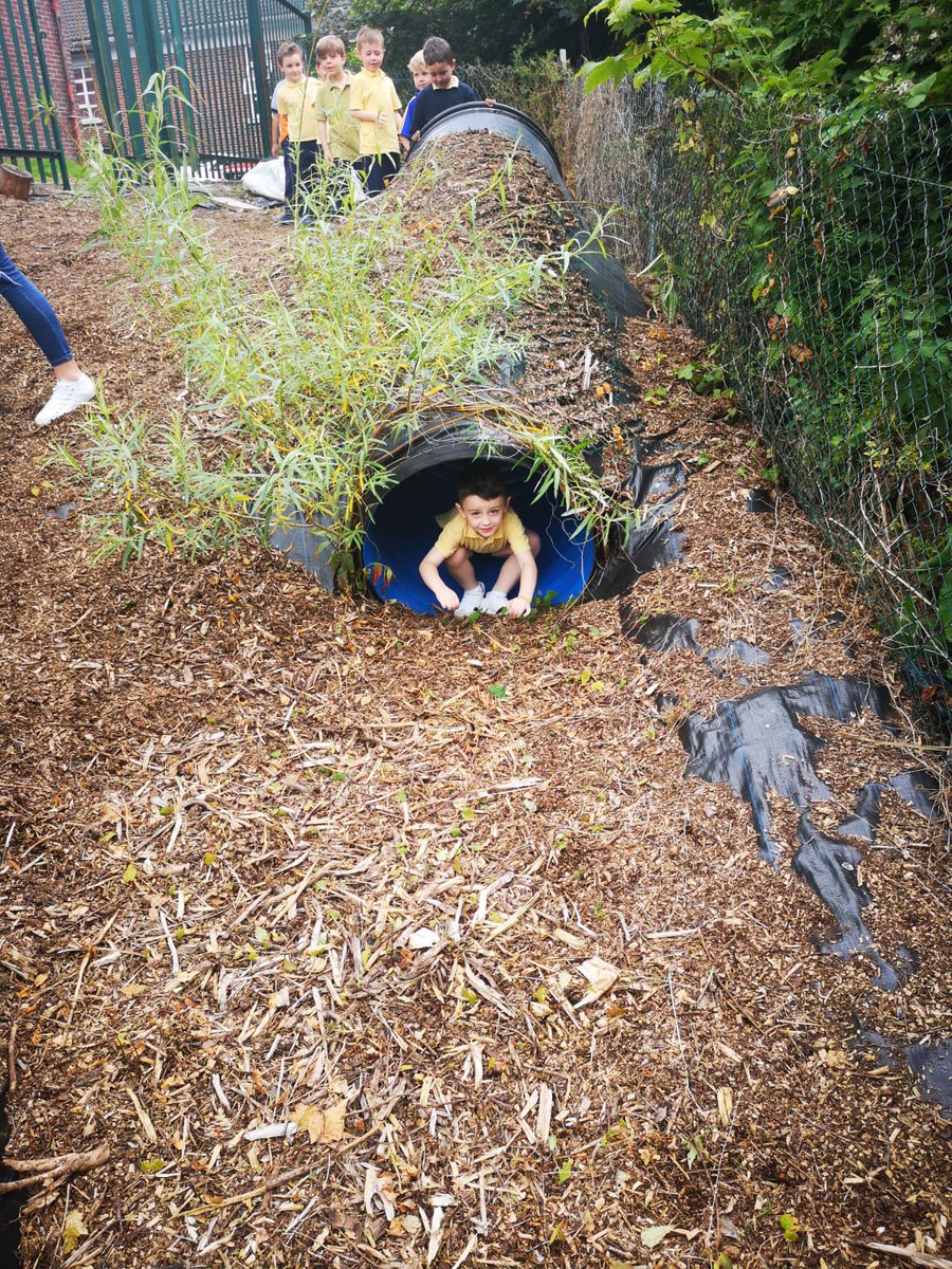 Thank you to the #TrendCares team from <a href="/TrendMicro/">Trend Micro</a> who helped produce this fantastic sensory garden for us!

Junior Infants have tested it out thoroughly and awarded it 32 beeming smiles!